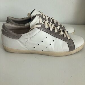 Mos White Leather Sneakers with Perforated Stars